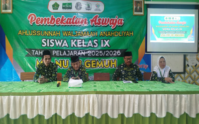 Gelar Pembekalan Aswaja, MTs NU 08 Gemuh Tanamkan Nilai Ke-NU-an dan Cinta NKRI