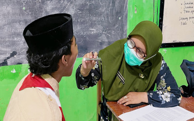 Pemeriksaan Kesehatan Berkala di MTs NU 08 Gemuh oleh Puskesmas Gemuh 1