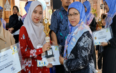 Raih Penghargaan Madrasah Aktif Literasi Tingkat Nasional dalam Festival Literasi Nasional 2026, MTs NU 08 Gemuh kembali Harumkan Nama Madrasah
